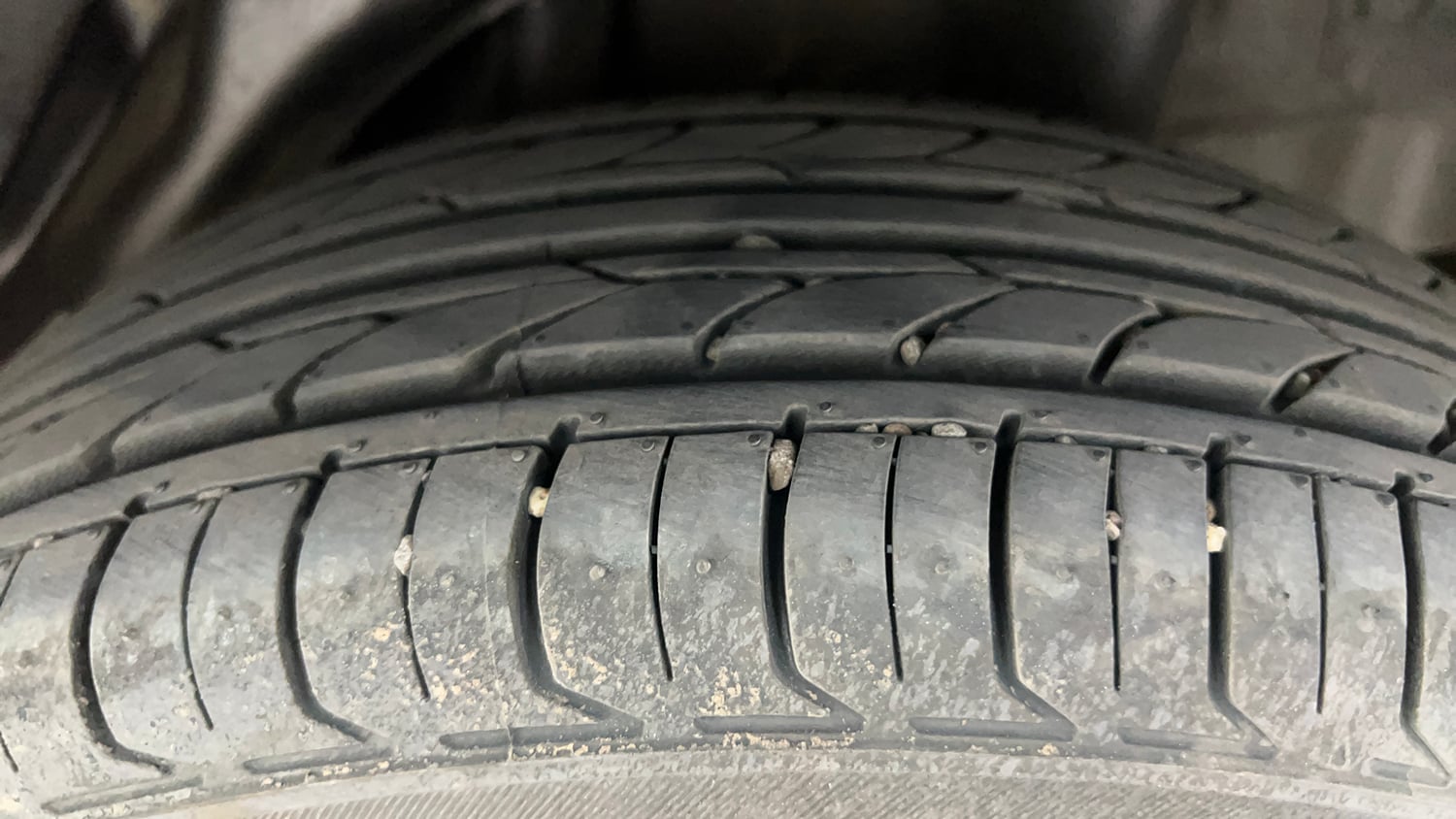 Used 2013 Honda Brio S MT Petrol Manual tyres LEFT REAR TYRE TREAD VIEW