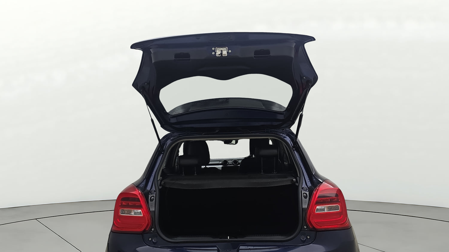 Used 2021 Maruti Suzuki Swift ZXi Petrol Manual interior DICKY DOOR OPEN VIEW