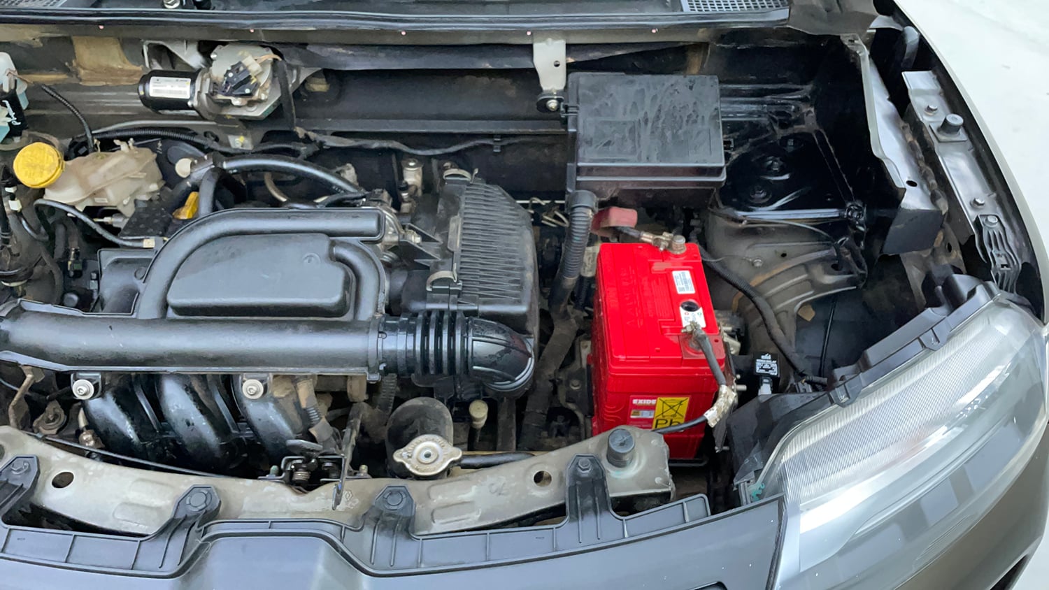 Used 2023 Renault Kwid RXL (O) 1.0 Petrol Manual engine ENGINE LEFT SIDE VIEW