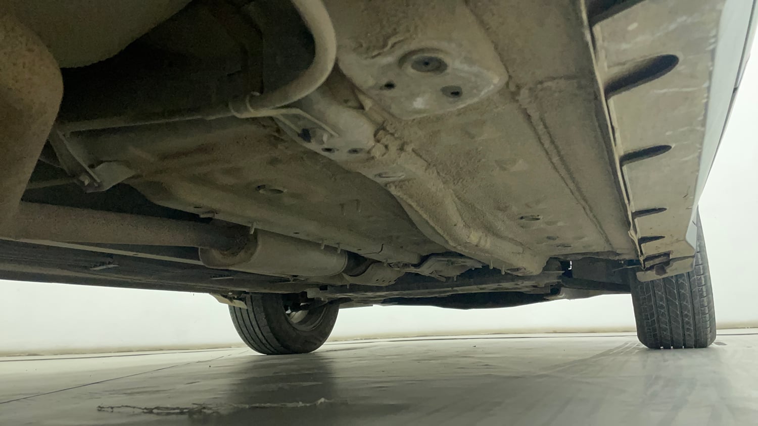 Used 2023 Kia Sonet GTX Plus 1.0 Turbo Petrol DCT Petrol Automatic extra REAR RIGHT UNDERBODY VIEW