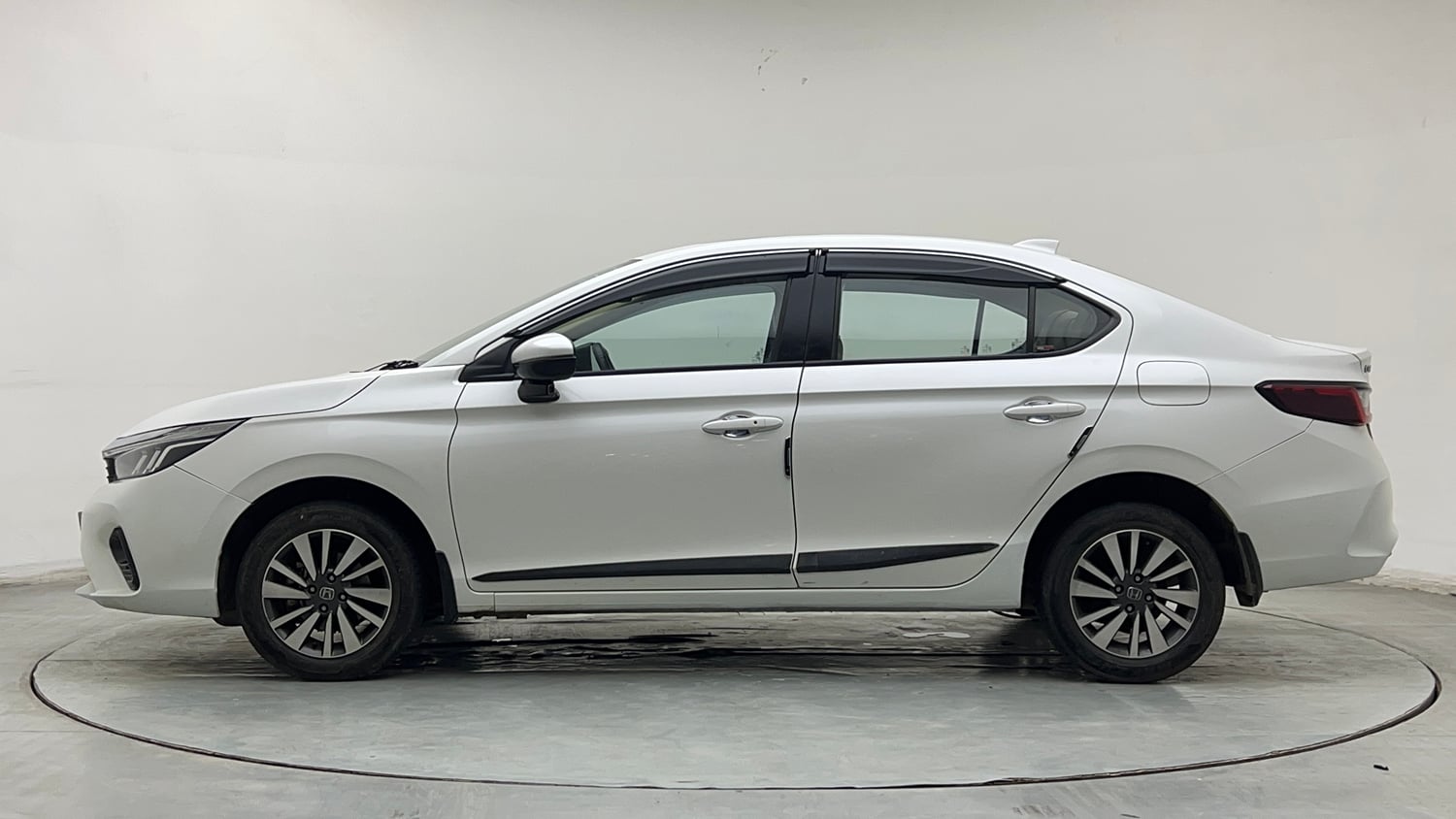 Used 2024 Honda City VX Petrol MT Petrol Manual exterior LEFT SIDE VIEW
