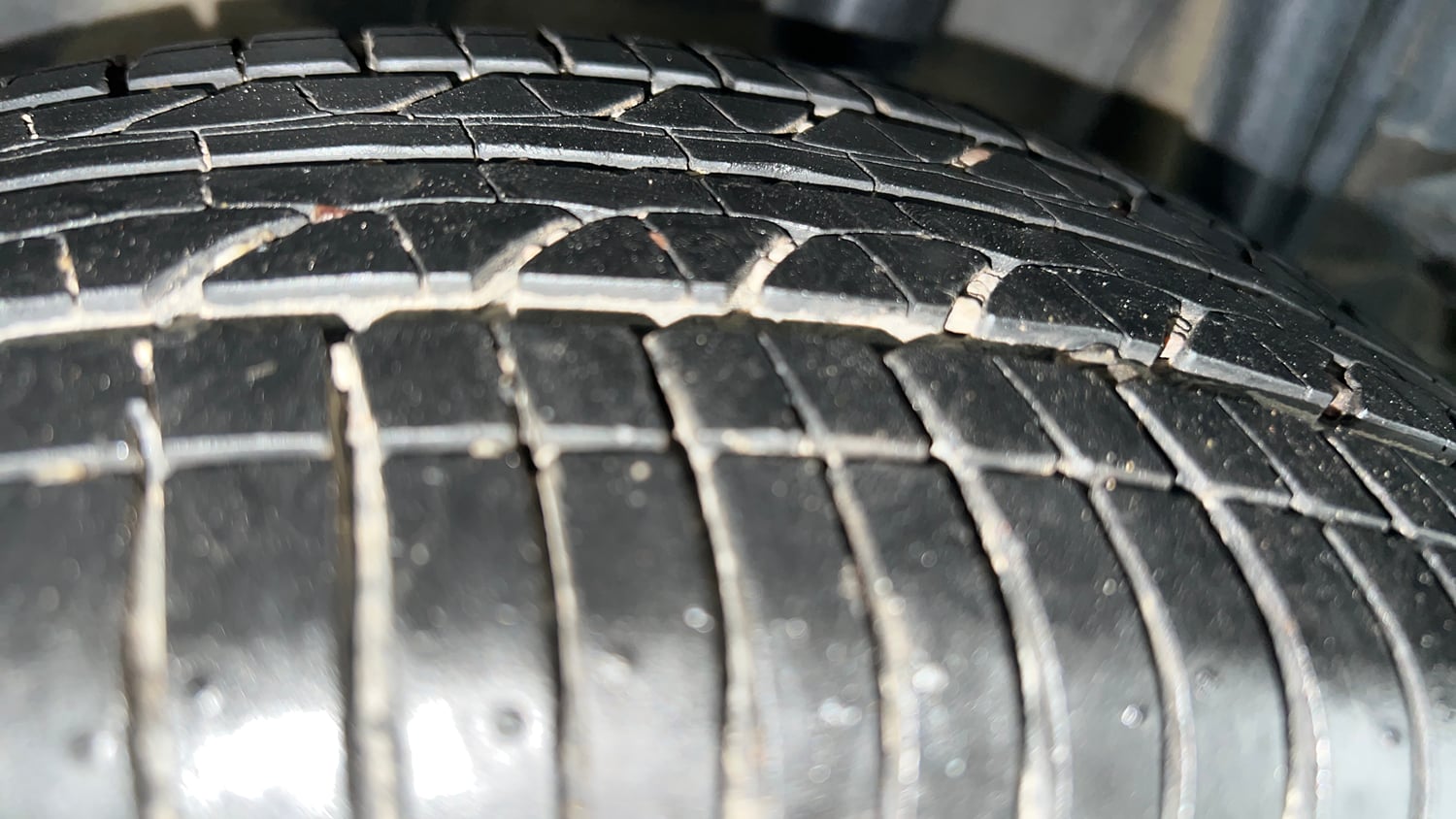 Used 2023 Tata Tiago XZ Plus Petrol Manual tyres LEFT REAR TYRE TREAD VIEW