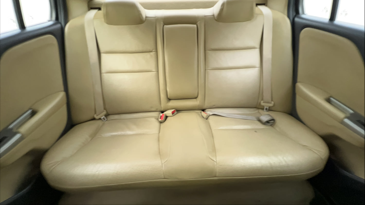 Used 2016 Honda City VX CVT Petrol Automatic interior REAR SEAT CONDITION VIEW