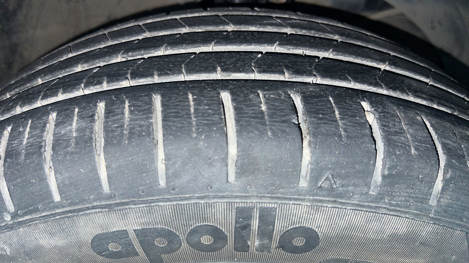 Used 2020 Maruti Suzuki Baleno Alpha Automatic Petrol Automatic tyres RIGHT FRONT TYRE TREAD VIEW
