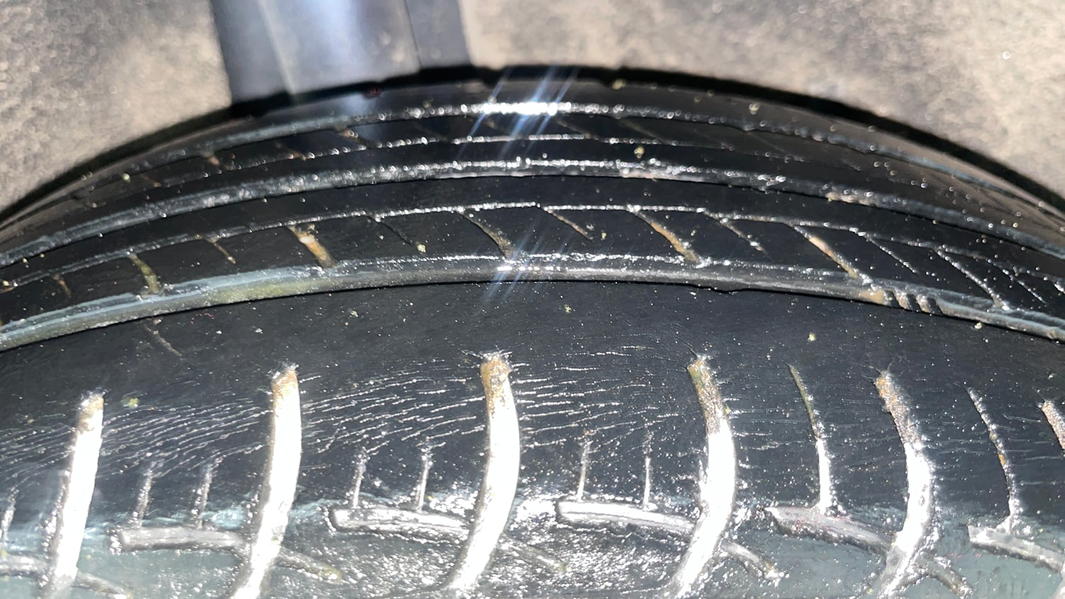 Used 2017 Maruti Suzuki Baleno Delta 1.2 Petrol Manual tyres RIGHT REAR TYRE TREAD VIEW