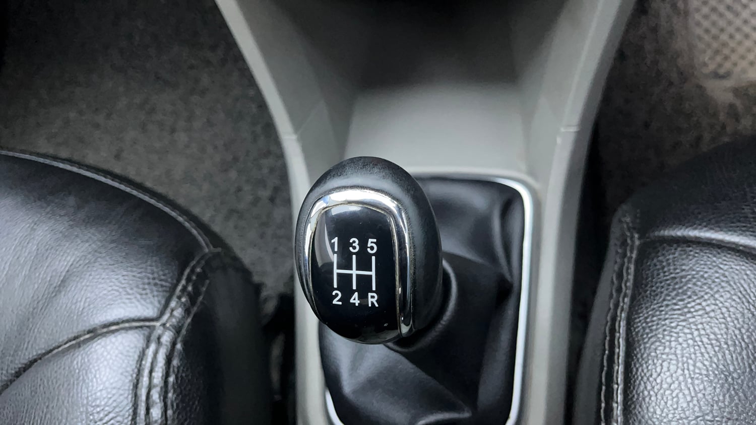 Used 2016 Tata Tiago Revotron XZ Petrol Manual interior GEAR  KNOB VIEW