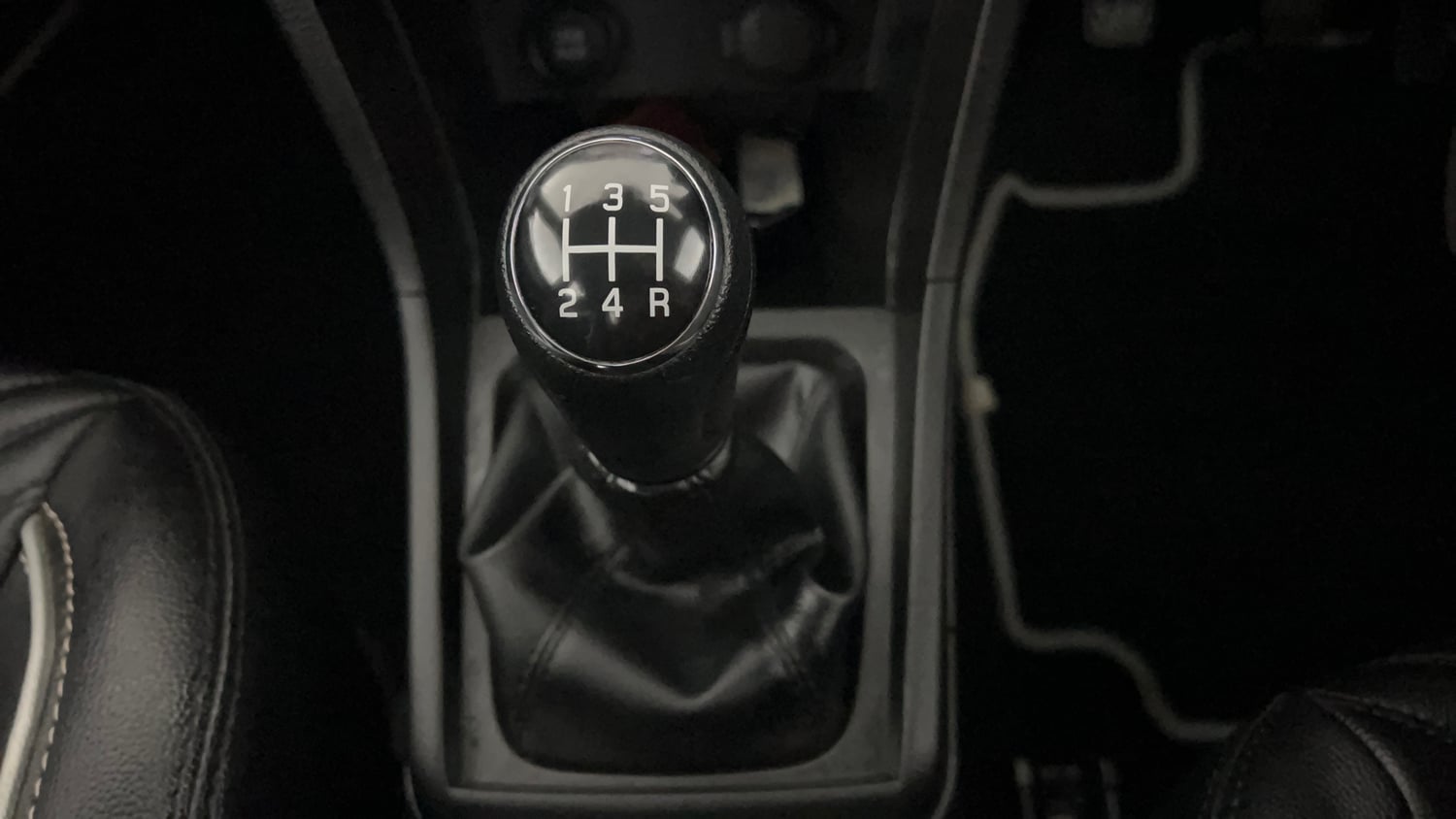 Used 2022 maruti-suzuki Vitara Brezza ZXi Plus Petrol Manual interior GEAR  KNOB VIEW