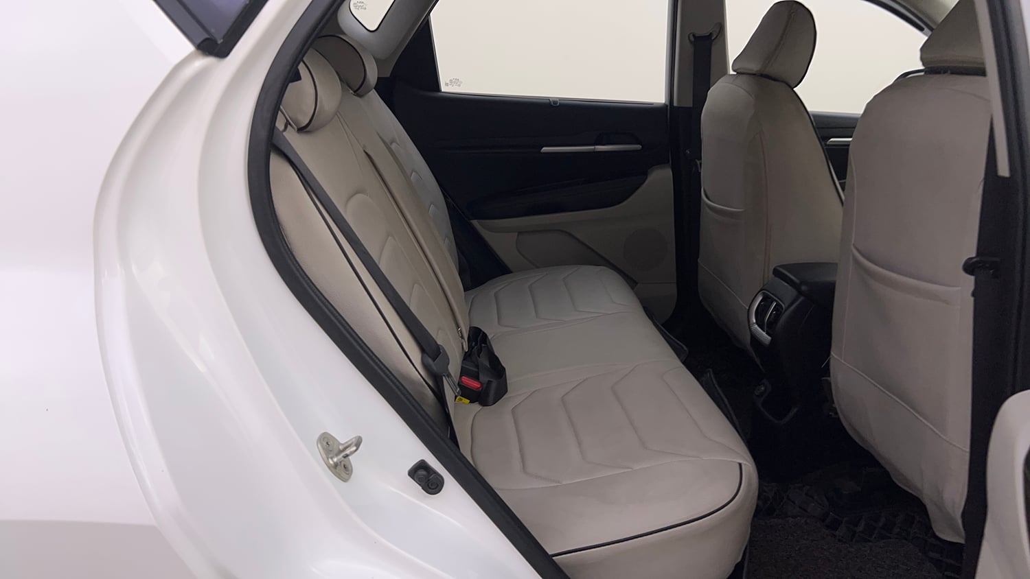 Used 2022 Kia Sonet Anniversary Edition 1.0 iMT Petrol Manual interior RIGHT SIDE REAR DOOR CABIN VIEW