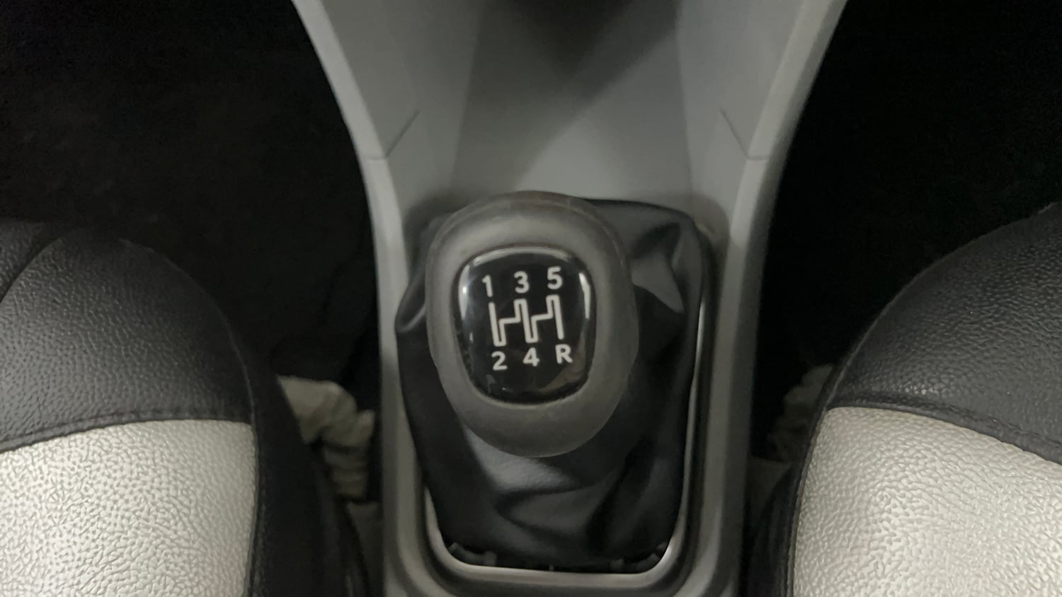 Used 2020 Tata Tigor XM Petrol Manual interior GEAR  KNOB VIEW