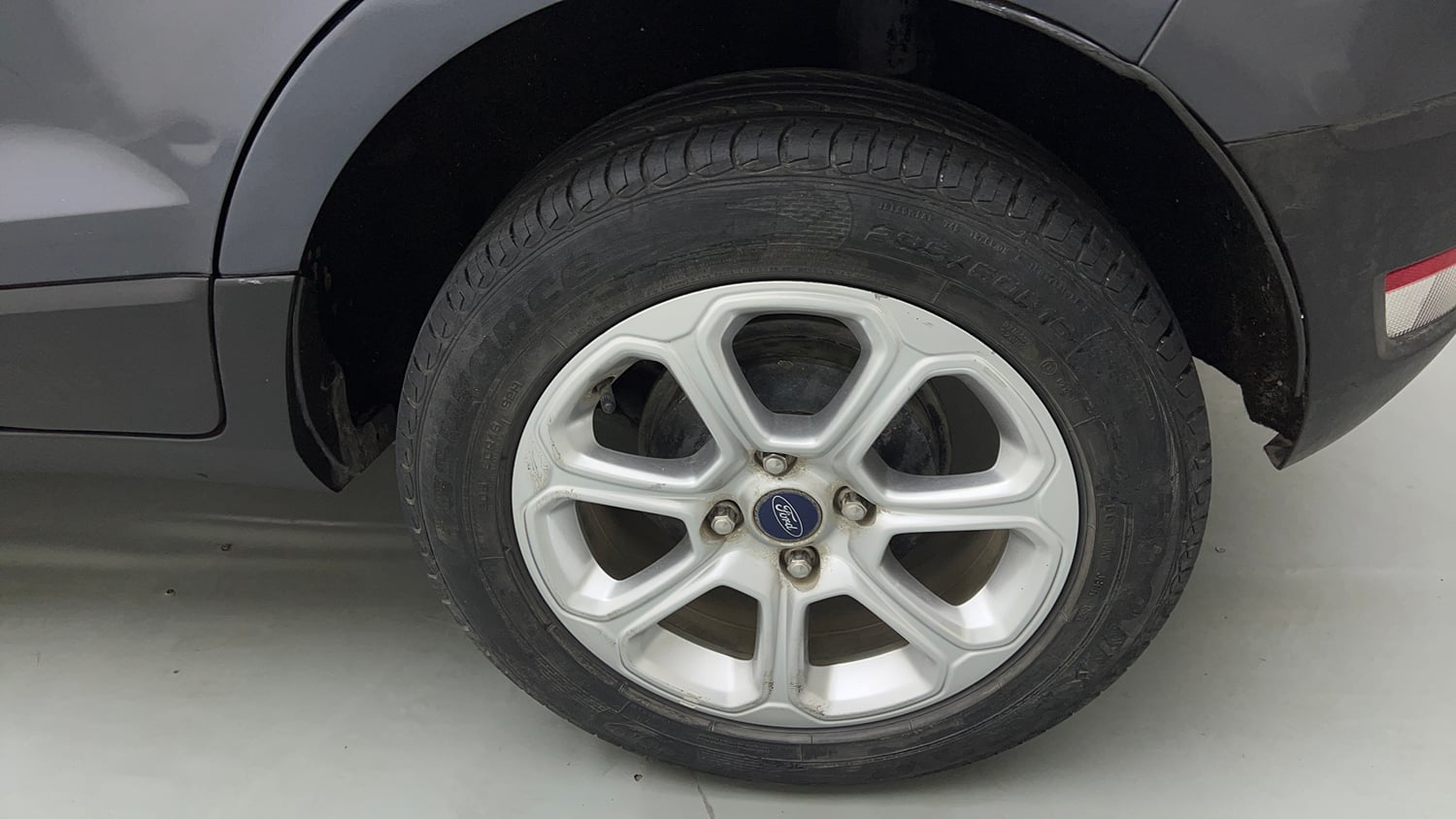 Used 2020 Ford EcoSport Titanium Plus 1.5L Ti-VCT AT Petrol Automatic tyres LEFT REAR TYRE RIM VIEW
