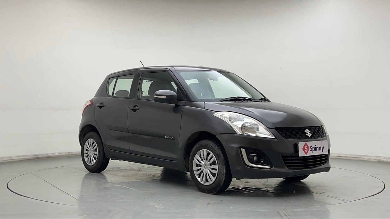 Used 2015 Maruti Suzuki Swift VXi Petrol Manual exterior RIGHT FRONT CORNER VIEW