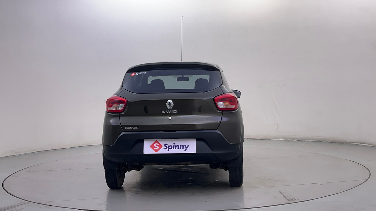 Used 2018 Renault Kwid 1.0 RXT Petrol Manual exterior BACK VIEW