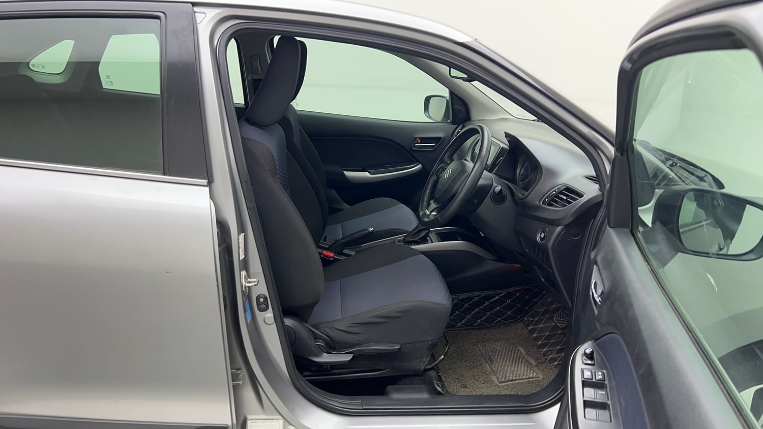 Used 2020 Maruti Suzuki Baleno Alpha Automatic Petrol Automatic interior RIGHT SIDE FRONT DOOR CABIN VIEW