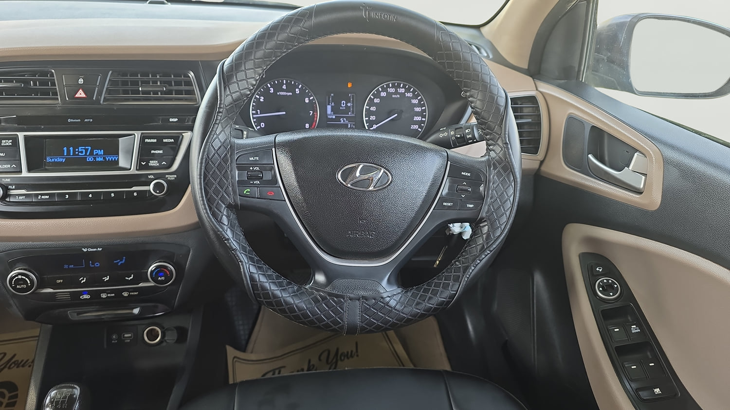 Used 2017 Hyundai Elite i20 Sportz 1.2 Petrol Manual interior STEERING VIEW