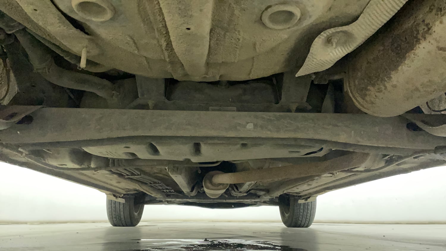 Used 2023 Kia Sonet GTX Plus 1.0 Turbo Petrol DCT Petrol Automatic extra REAR UNDERBODY VIEW (TAKEN FROM REAR)