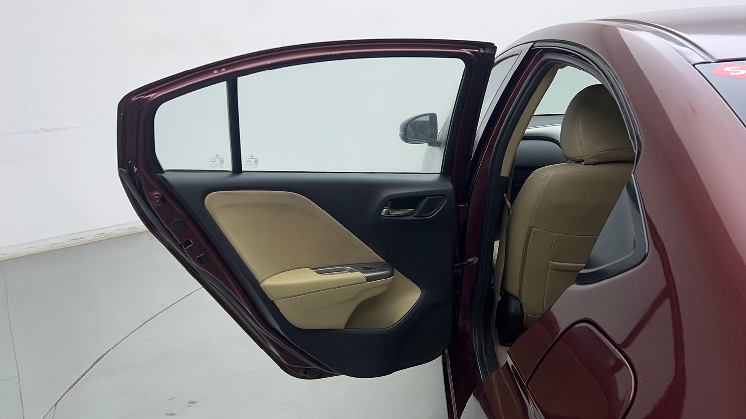 Used 2015 Honda City V Petrol Manual interior LEFT REAR DOOR OPEN VIEW