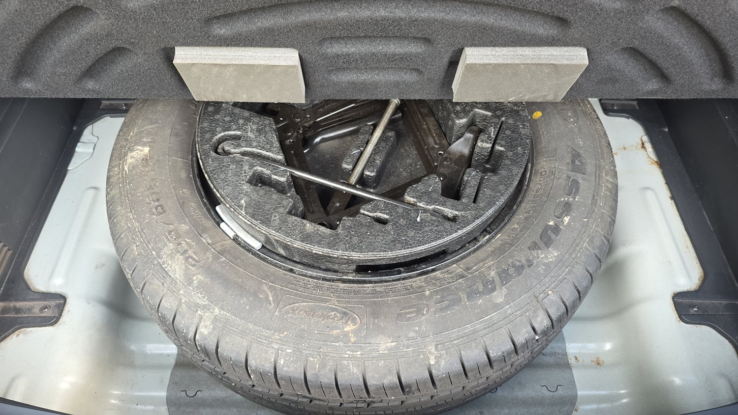 Used 2018 Hyundai Creta S 1.4 CRDI Diesel Manual tyres SPARE TYRE VIEW