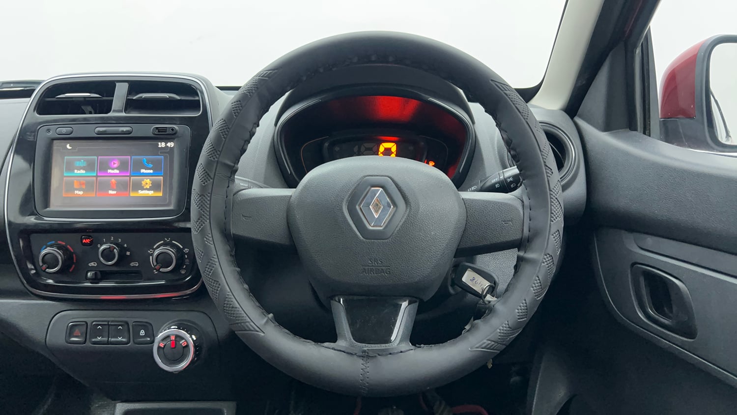 Used 2017 Renault Kwid 1.0 RXT AMT Petrol Automatic interior STEERING VIEW