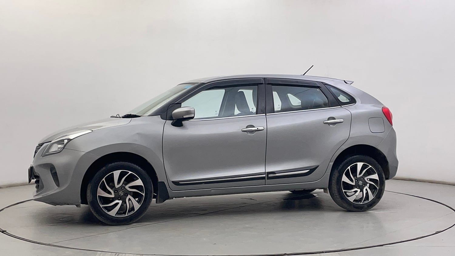 Used 2020 Maruti Suzuki Baleno Zeta Petrol Manual exterior LEFT SIDE VIEW