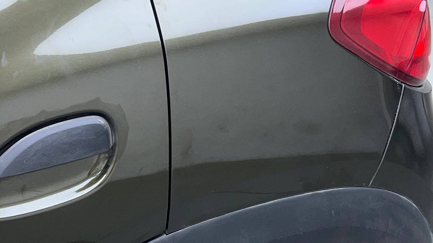 Used 2017 Renault Kwid 1.0 RXT Petrol Manual dents MINOR DENT