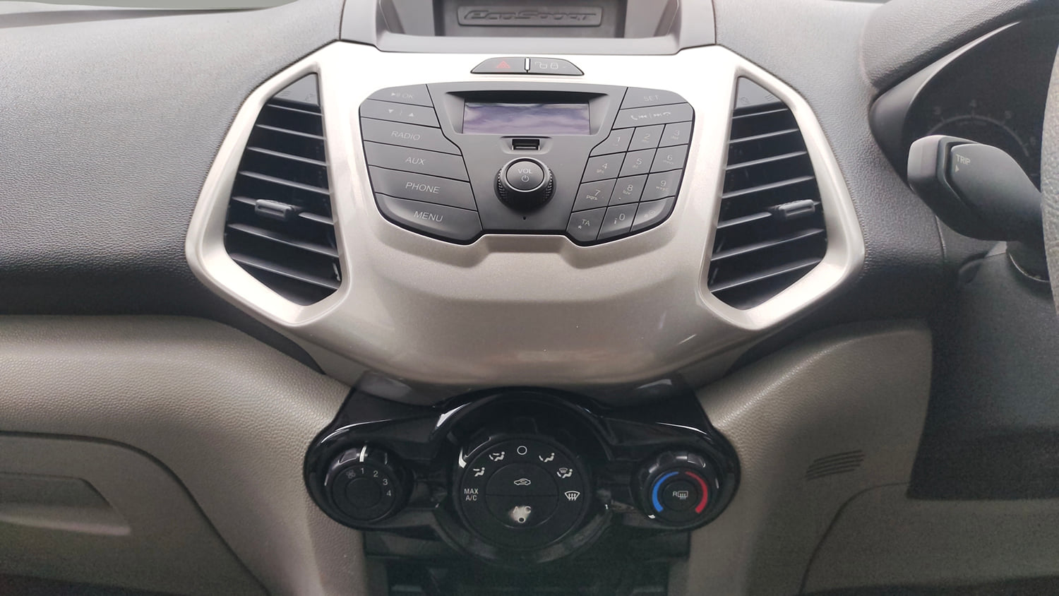 Used 2014 Ford EcoSport Trend 1.5 Ti-VCT Petrol Manual interior MUSIC SYSTEM & AC CONTROL VIEW