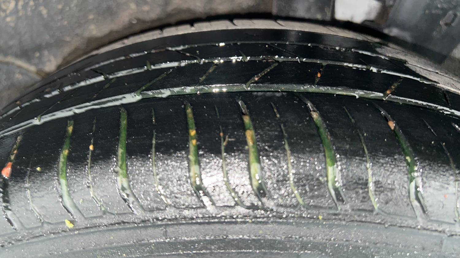 Used 2023 Hyundai i20 Sportz 1.2 MT Petrol Manual tyres LEFT REAR TYRE TREAD VIEW