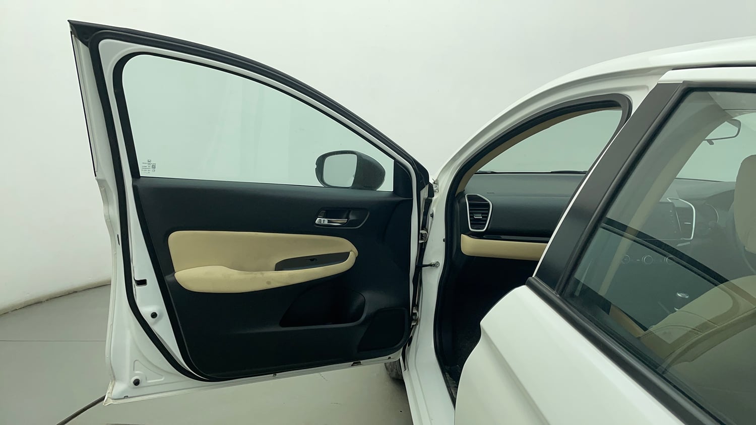 Used 2024 Honda City V Petrol MT Petrol Manual interior LEFT FRONT DOOR OPEN VIEW