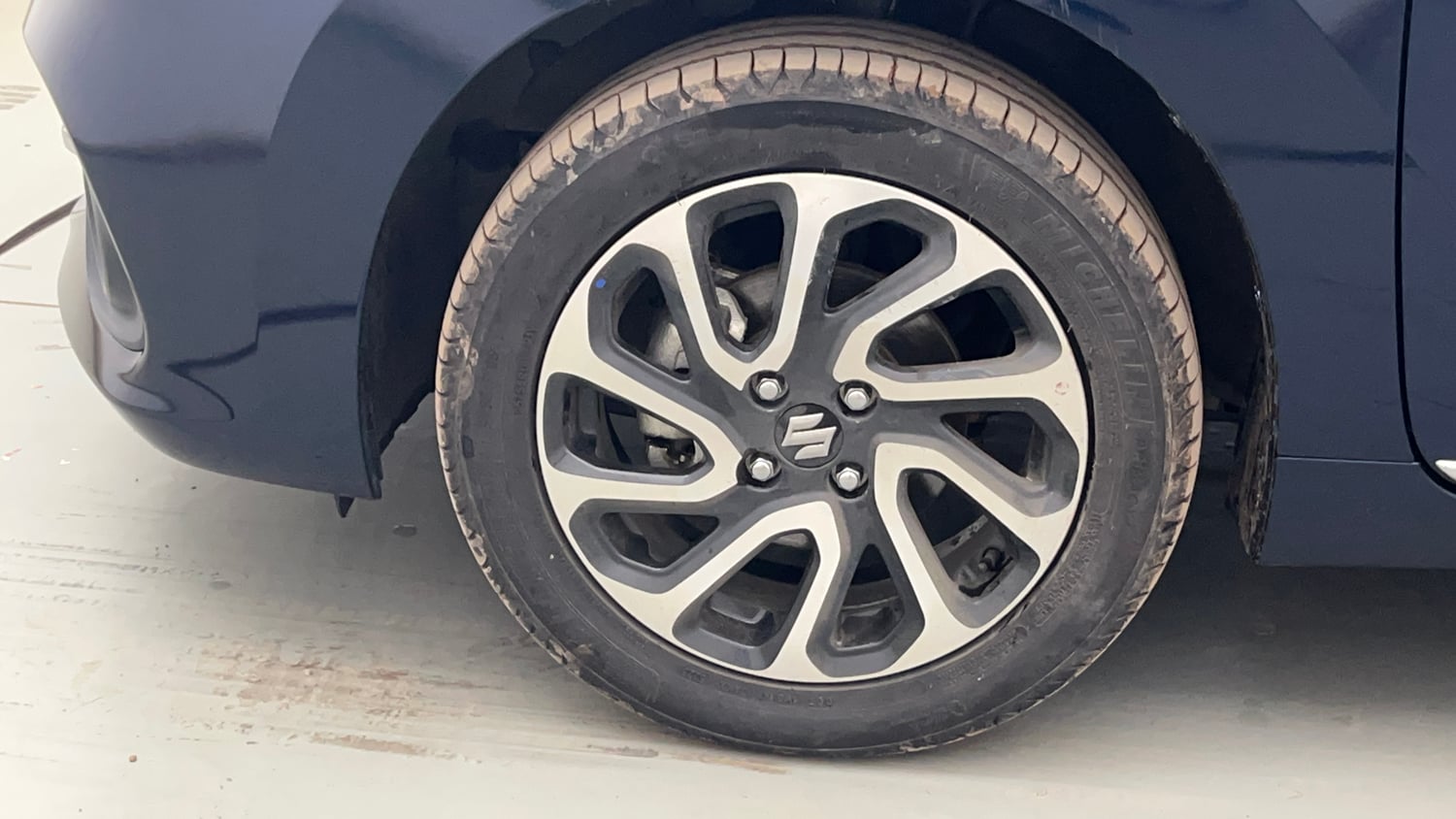 Used 2022 Maruti Suzuki Baleno Alpha AGS Petrol Automatic tyres LEFT FRONT TYRE RIM VIEW