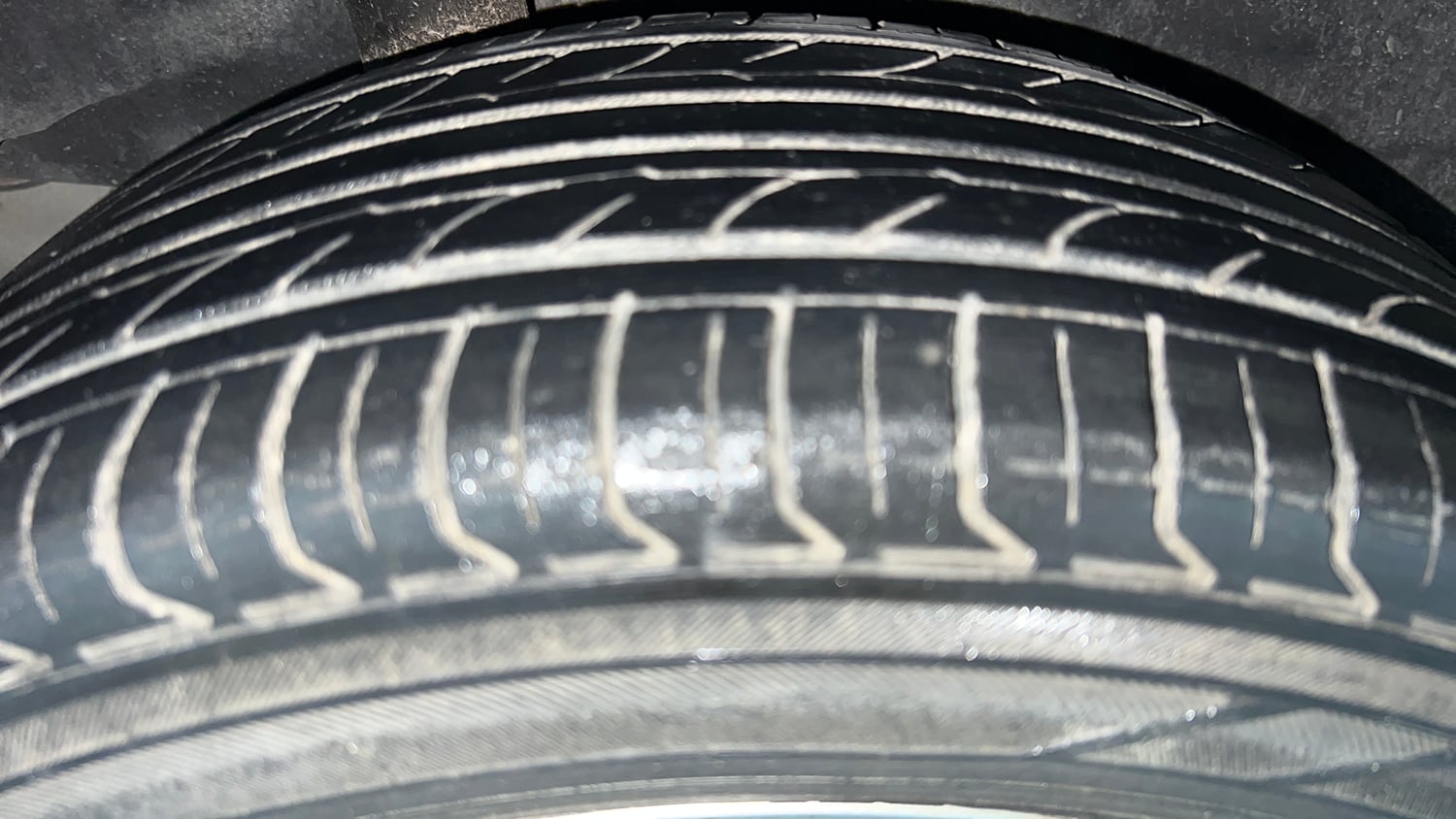 Used 2015 Honda Amaze 1.2 VX i-VTEC Petrol Manual tyres RIGHT REAR TYRE TREAD VIEW