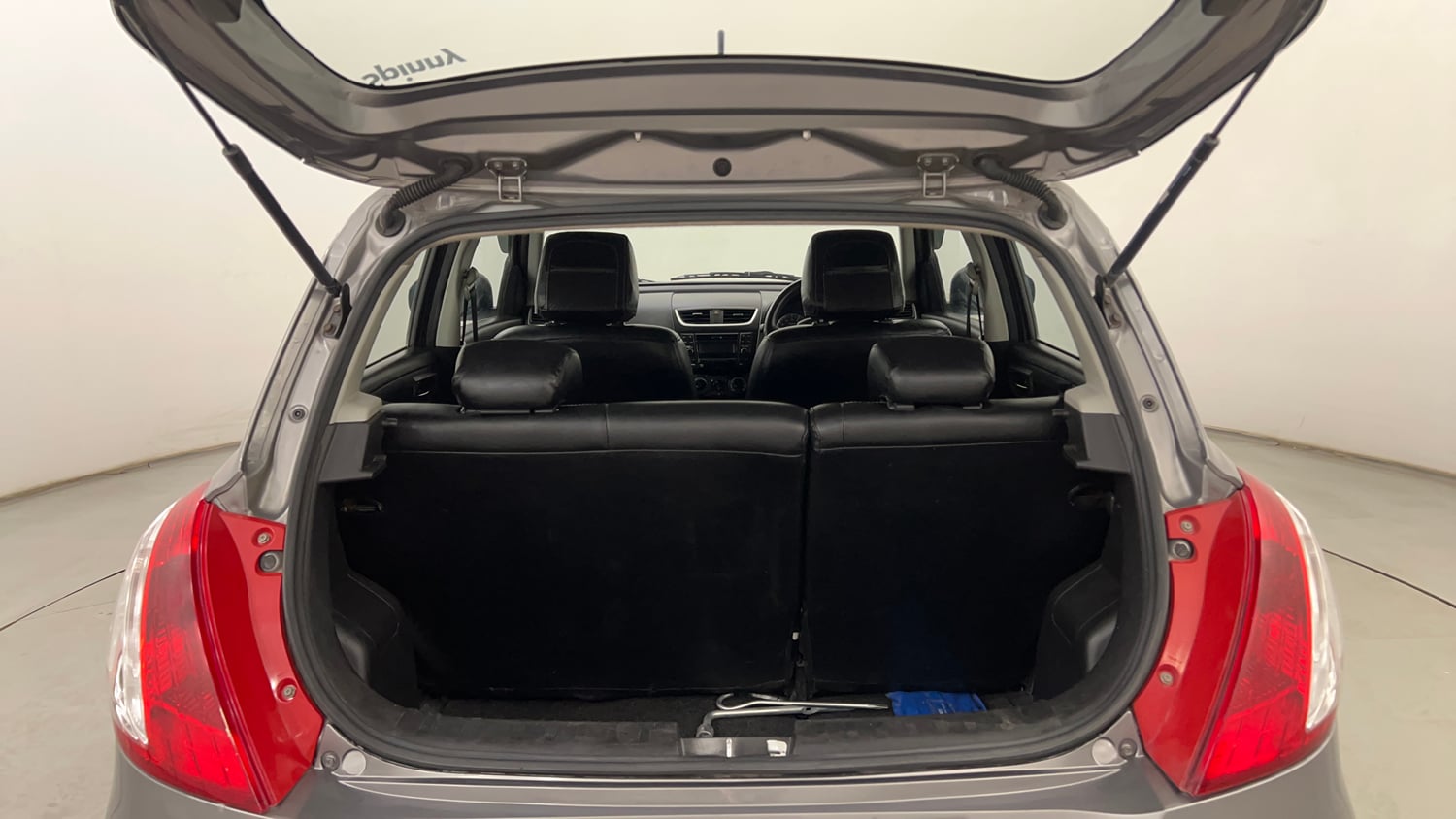 Used 2017 Maruti Suzuki Swift VXi Petrol Manual interior DICKY INSIDE VIEW