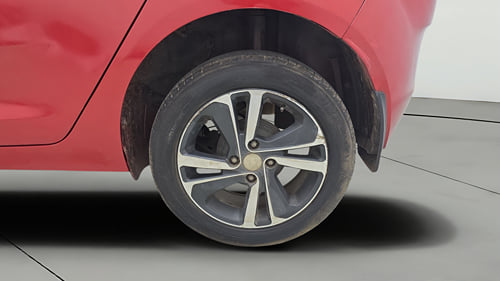 Used 2021 Tata Altroz XZ Petrol Petrol Manual tyres LEFT REAR TYRE RIM VIEW