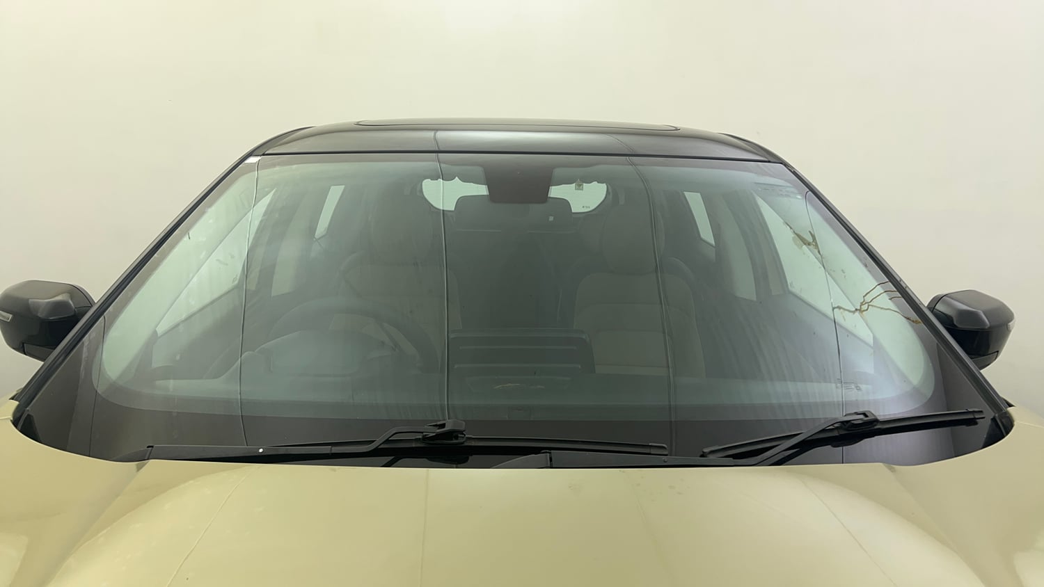 Used 2022 Tata Harrier Kaziranga XZA Plus Diesel Automatic exterior FRONT WINDSHIELD VIEW