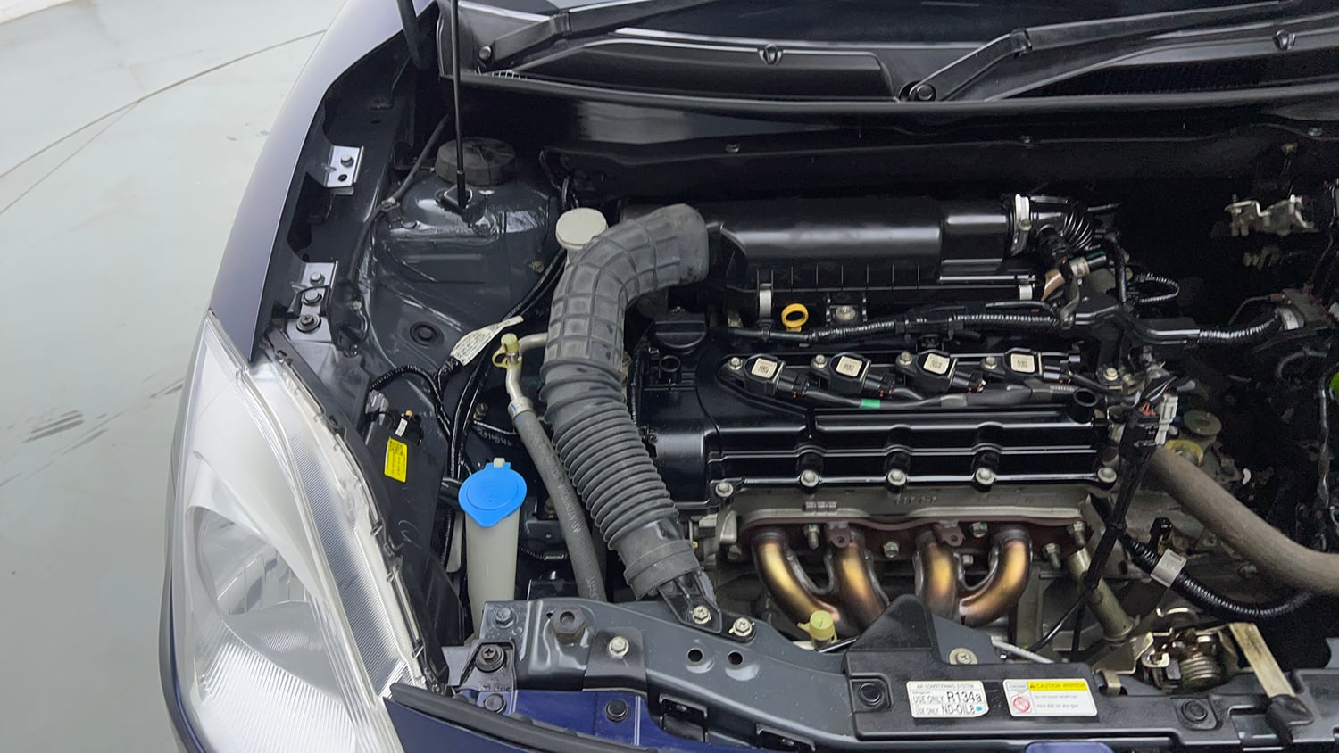 Used 2019 Maruti Suzuki Swift LXi Petrol Manual engine ENGINE RIGHT SIDE VIEW