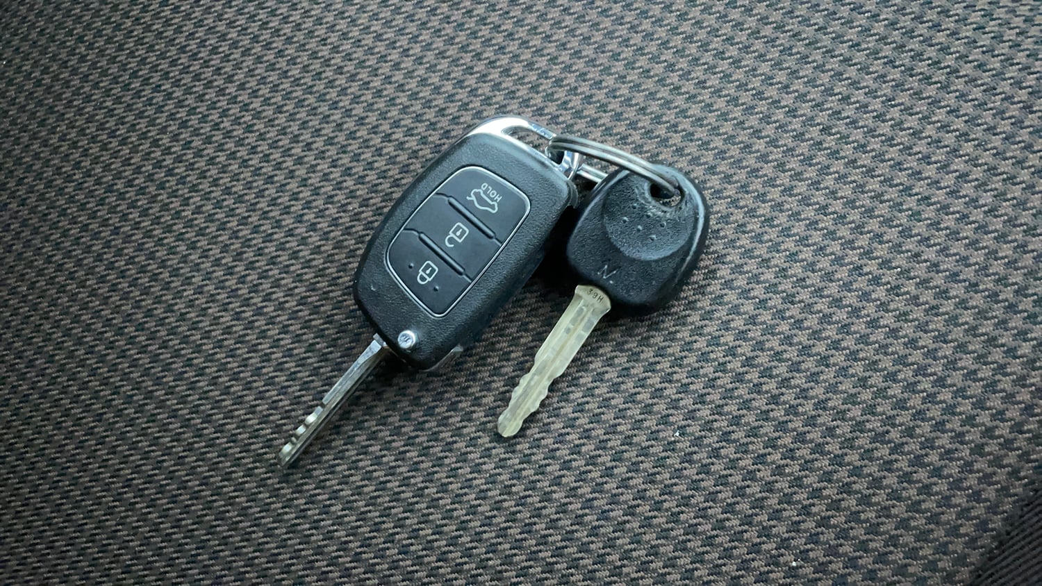 Used 2013 Hyundai i20 Sportz 1.2 Petrol Manual extra CAR KEY VIEW