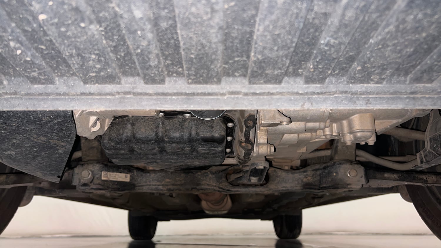 Used 2023 Volkswagen Virtus Highline 1.0 TSI MT Petrol Manual extra FRONT LEFT UNDERBODY VIEW