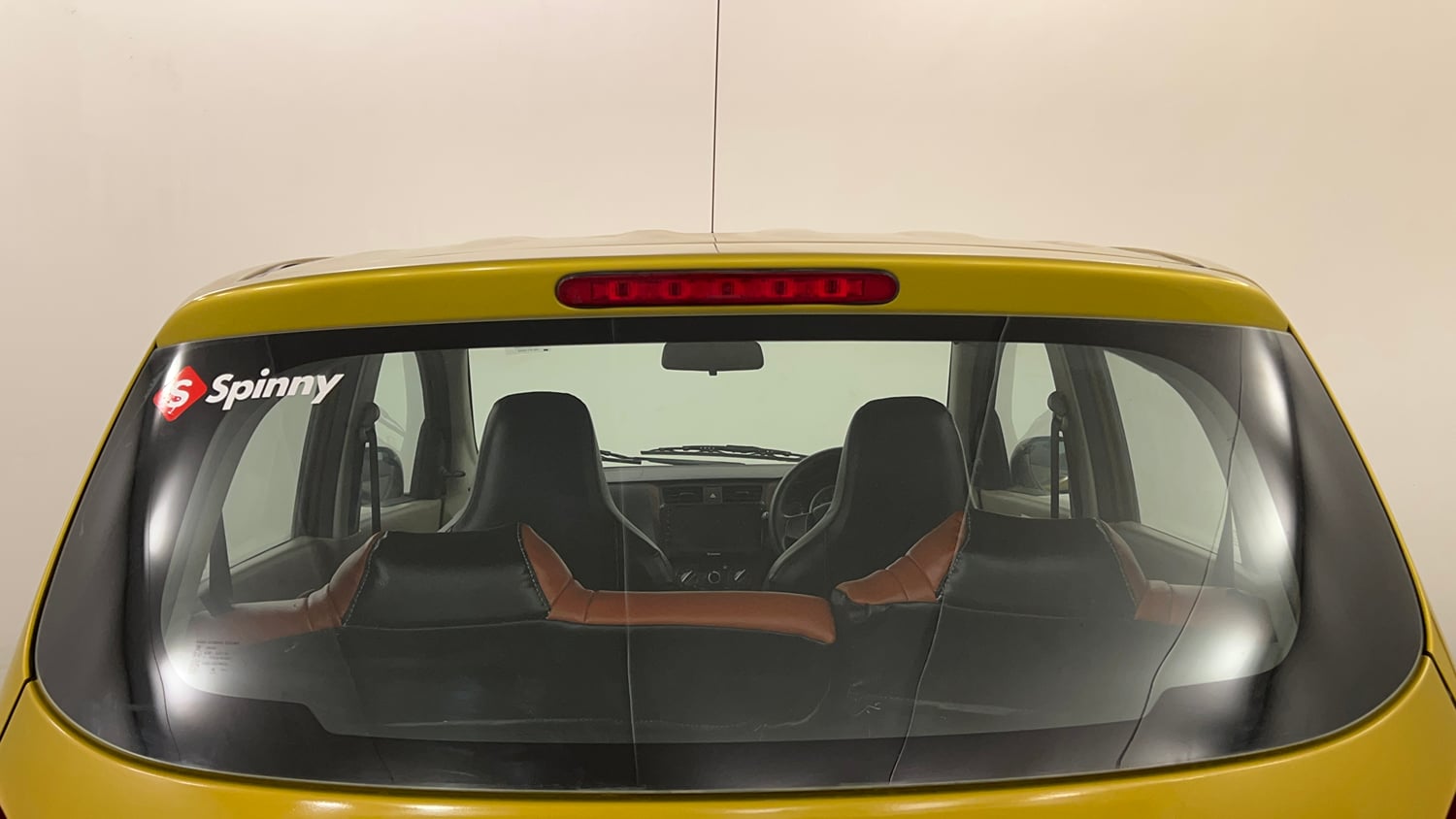 Used 2015 Maruti Suzuki Celerio VXi AMT Petrol Automatic exterior BACK WINDSHIELD VIEW