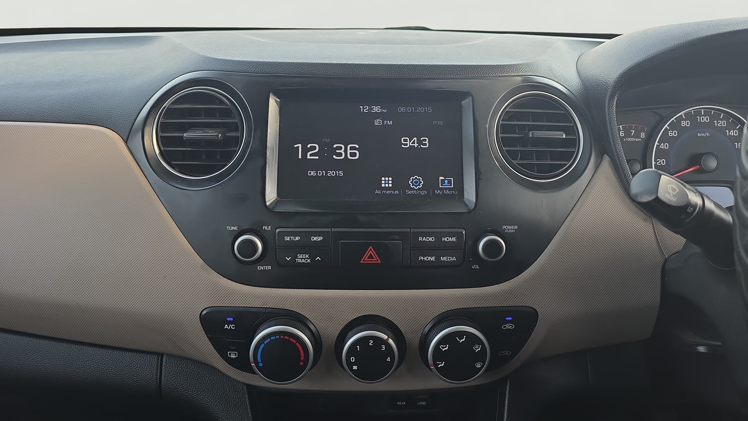 Used 2018 Hyundai Grand i10 Sportz 1.2 Kappa VTVT Petrol Manual interior MUSIC SYSTEM & AC CONTROL VIEW