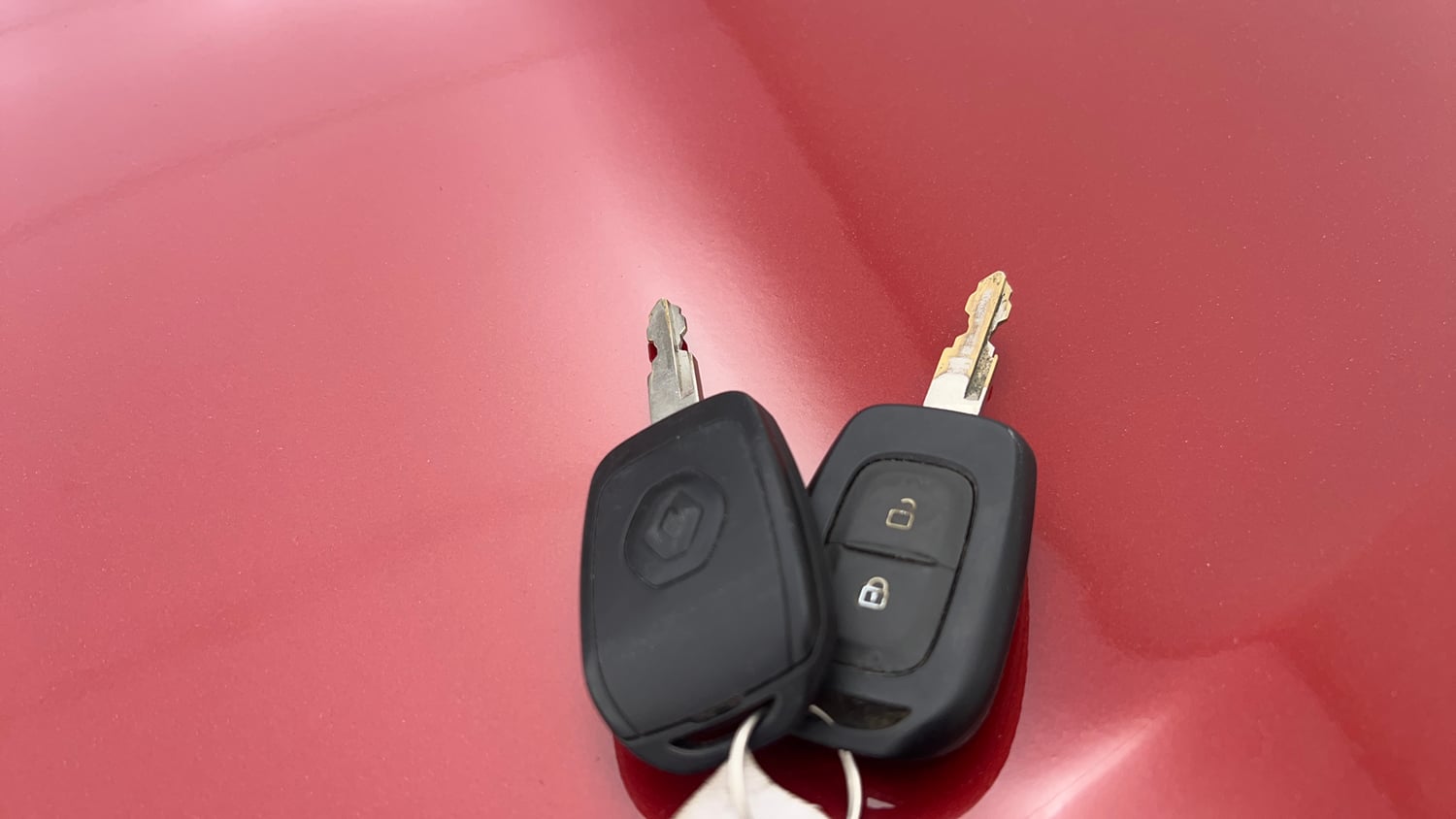 Used 2018 Renault Kwid 1.0 RXT AMT Petrol Automatic extra CAR KEY VIEW