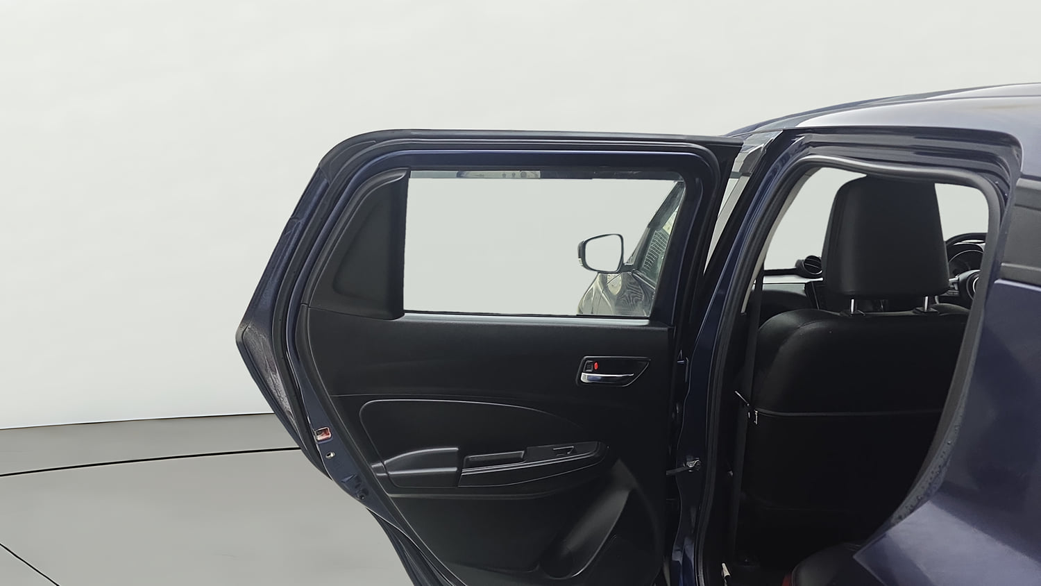Used 2021 Maruti Suzuki Swift ZXi Petrol Manual interior LEFT REAR DOOR OPEN VIEW