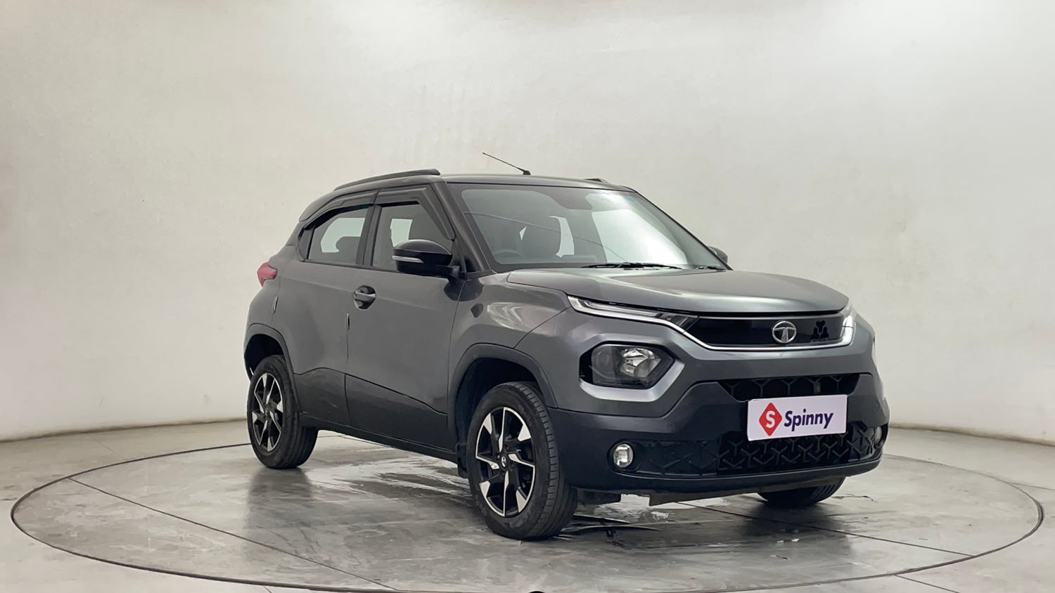 Used 2022 Tata Punch Creative Dual Tone Petrol Manual exterior RIGHT FRONT CORNER VIEW