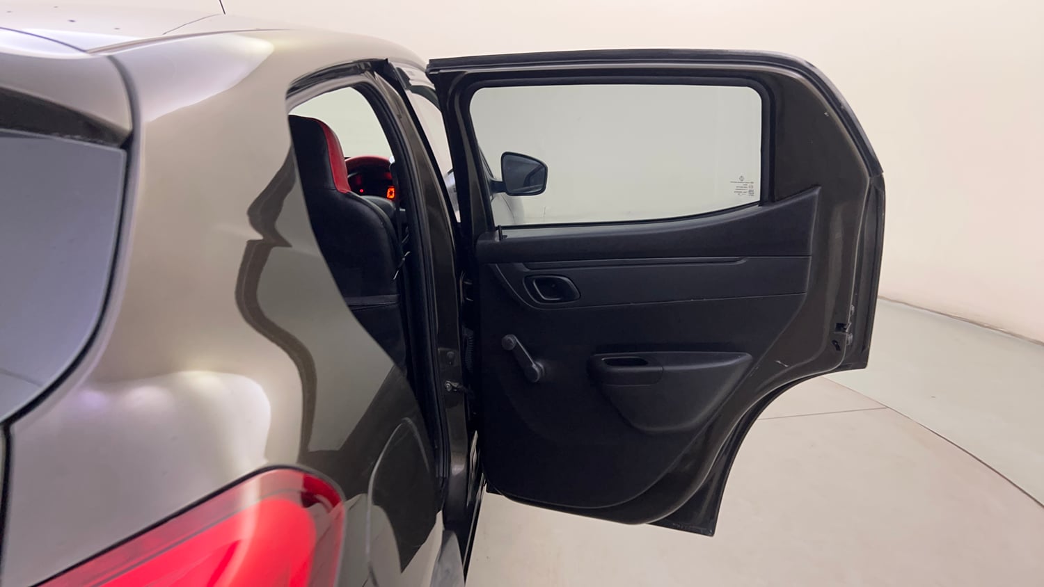 Used 2018 Renault Kwid 1.0 RXT Petrol Manual interior RIGHT REAR DOOR OPEN VIEW