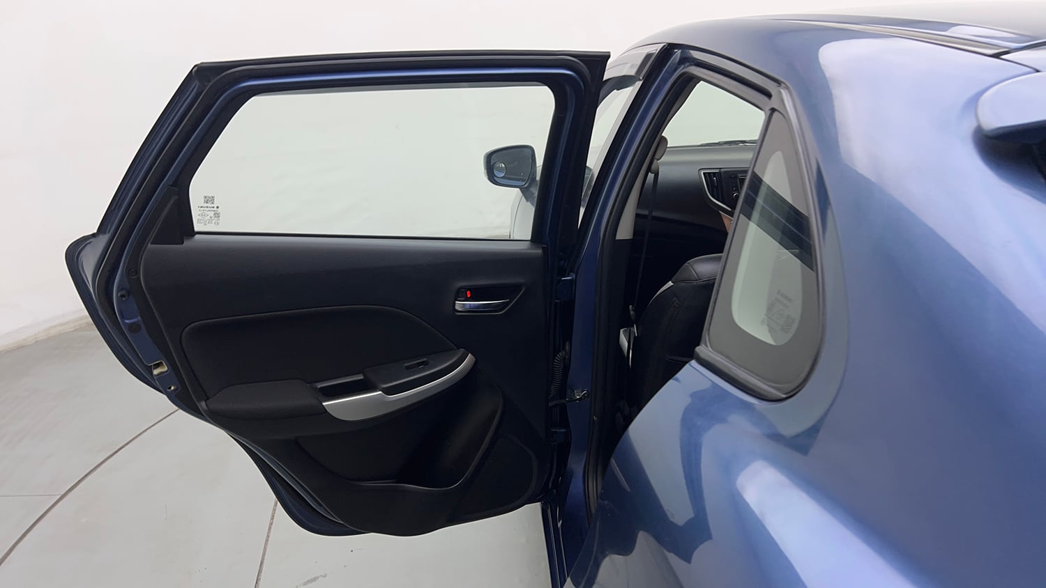 Used 2017 Maruti Suzuki Baleno Delta 1.2 Petrol Manual interior LEFT REAR DOOR OPEN VIEW