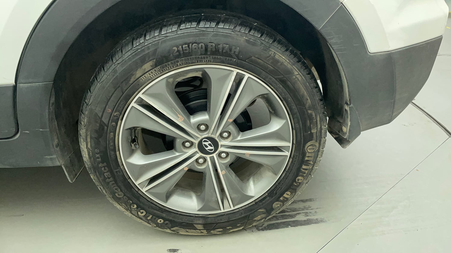 Used 2016 Hyundai Creta 1.6 SX Plus AT Petrol Petrol Automatic tyres LEFT REAR TYRE RIM VIEW