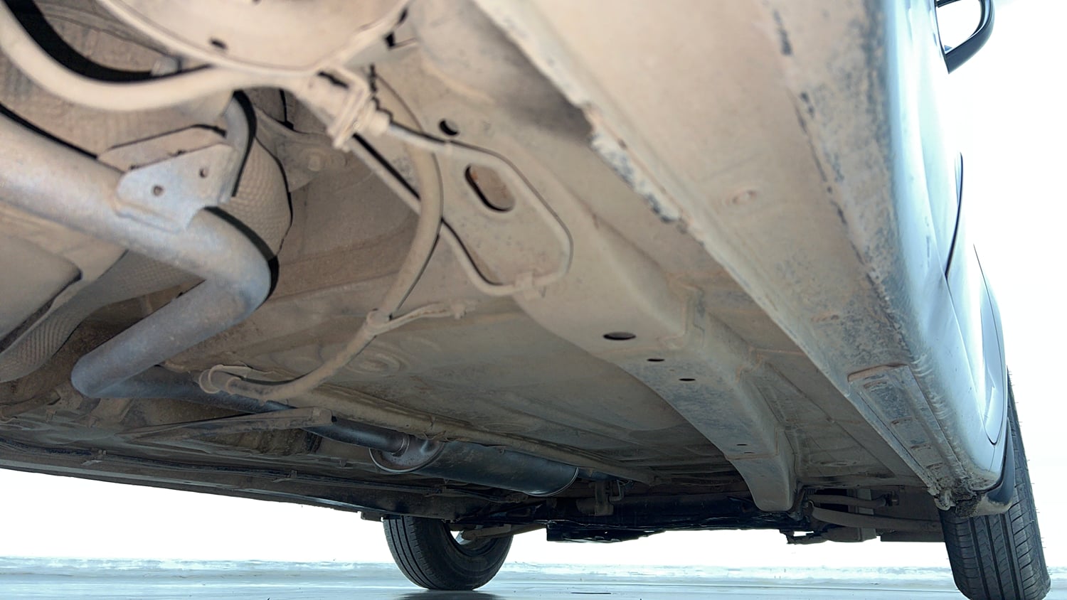 Used 2020 Maruti Suzuki Swift LXi Petrol Manual extra REAR RIGHT UNDERBODY VIEW