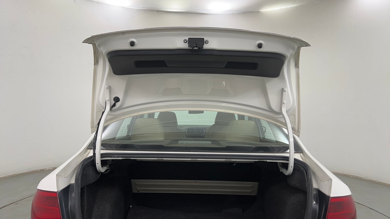 Used 2013 Volkswagen Vento Highline Petrol Petrol Manual interior DICKY DOOR OPEN VIEW