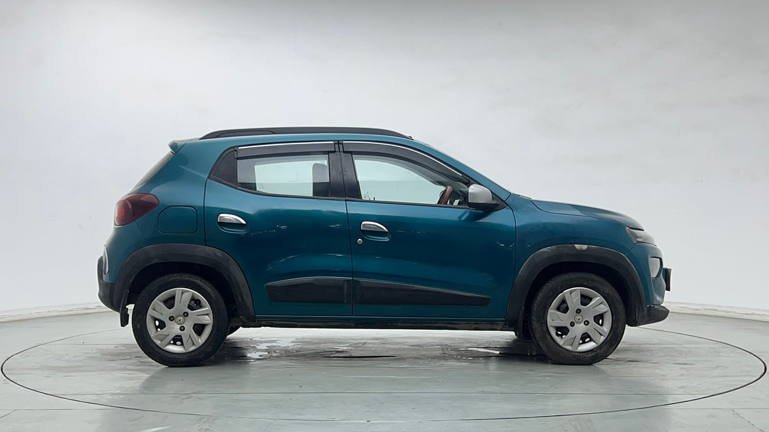 Used 2022 Renault Kwid RXT 1.0 Petrol Manual exterior RIGHT SIDE VIEW