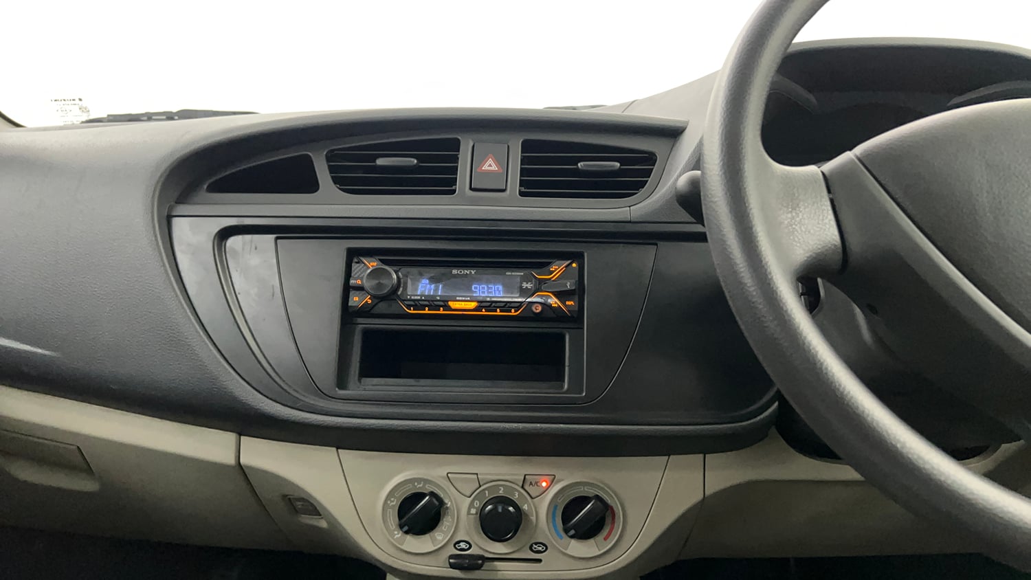 Used 2018 maruti-suzuki Alto K10 LXi (O) CNG Cng Manual interior MUSIC SYSTEM & AC CONTROL VIEW