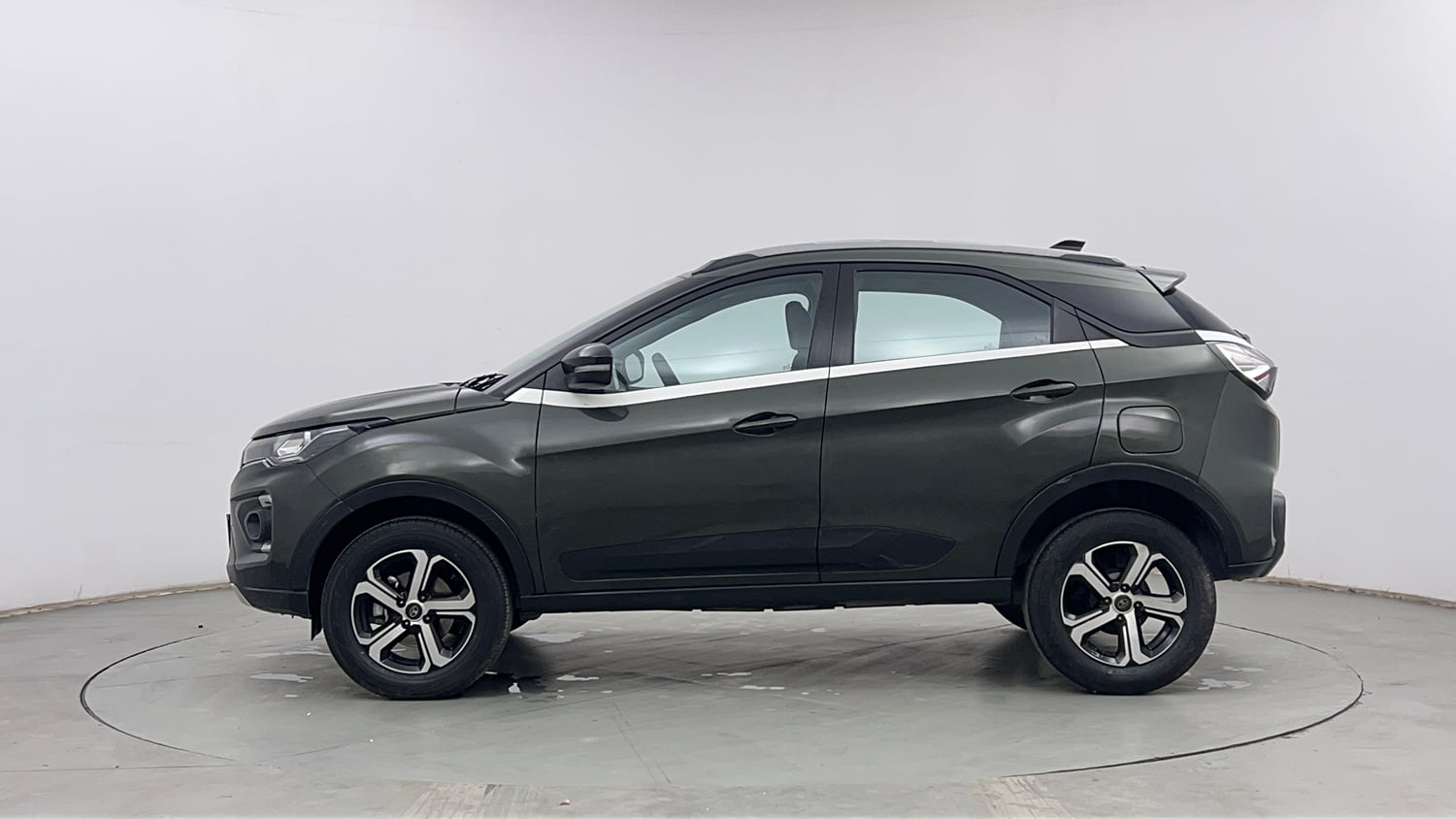 Used 2022 Tata Nexon XZA Plus Diesel Diesel Automatic exterior LEFT SIDE VIEW