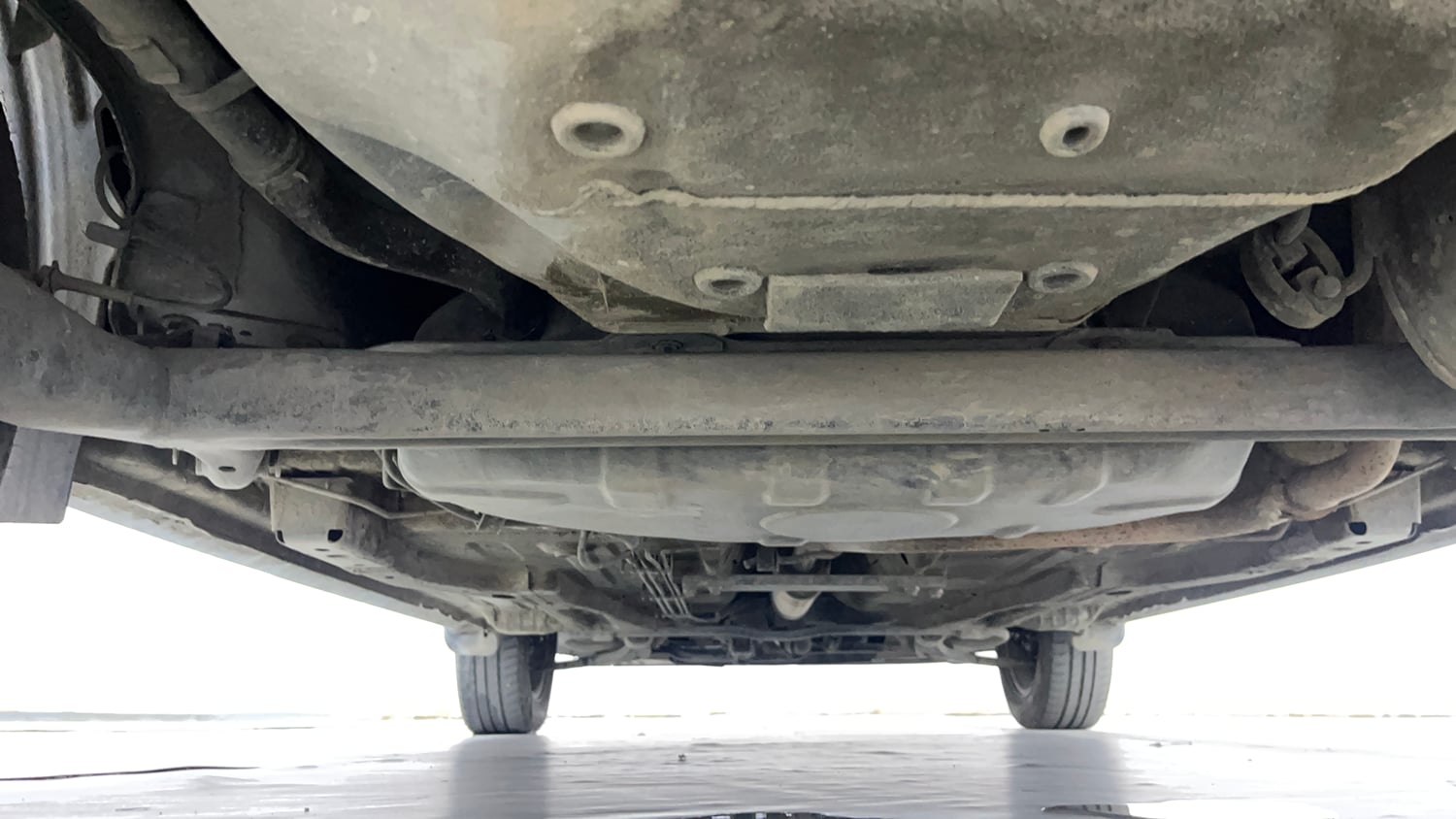 Used 2016 Tata Tiago Revotron XZ Petrol Manual extra REAR UNDERBODY VIEW (TAKEN FROM REAR)