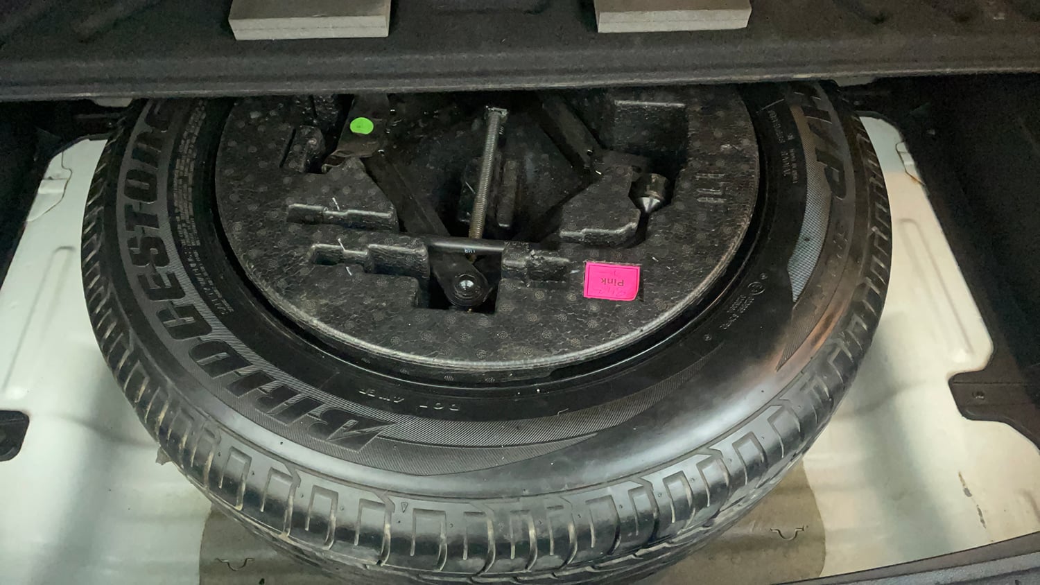 Used 2016 Hyundai Creta 1.6 SX Plus AT Petrol Petrol Automatic tyres SPARE TYRE VIEW